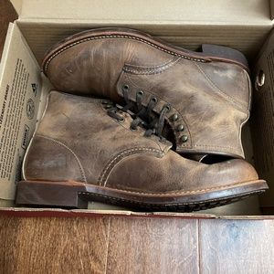 Red Wing Blacksmith 04528 size 10.5 D Very Nice